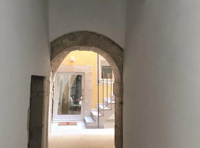 Area 2 * 시라쿠사